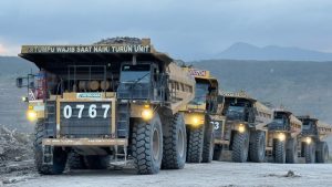 Coal mining with Oht cat 777 & Hd 785 komatsu in action