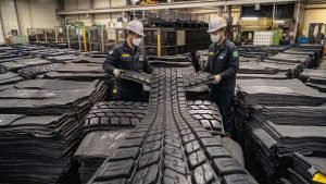 Never Throw Away Old Tires! The Incredible Restoration Process in Korea