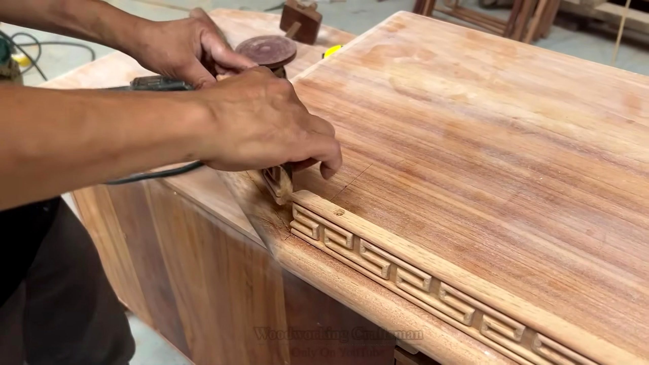 hardwood monolithic furniture process - the later review stage where the result can be evaluated