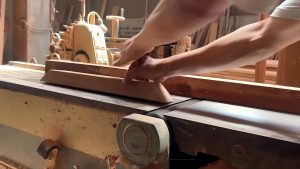 complete van woodworking furniture hardwood monolithic - the source video context before the main process is judged