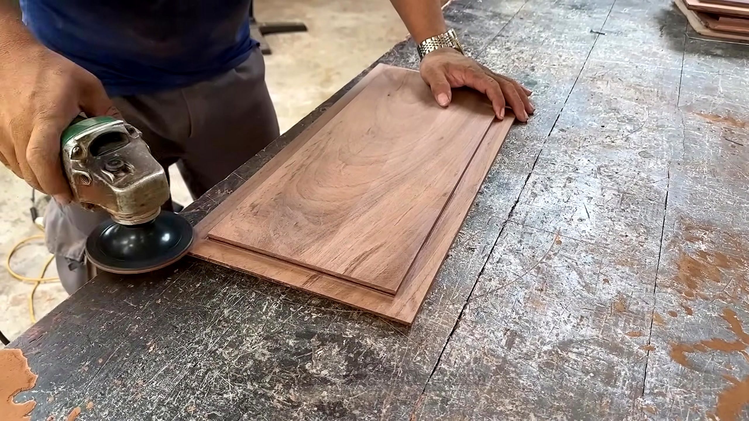 reviving old hard aged wood one - the main work stage that carries the video's practical lesson