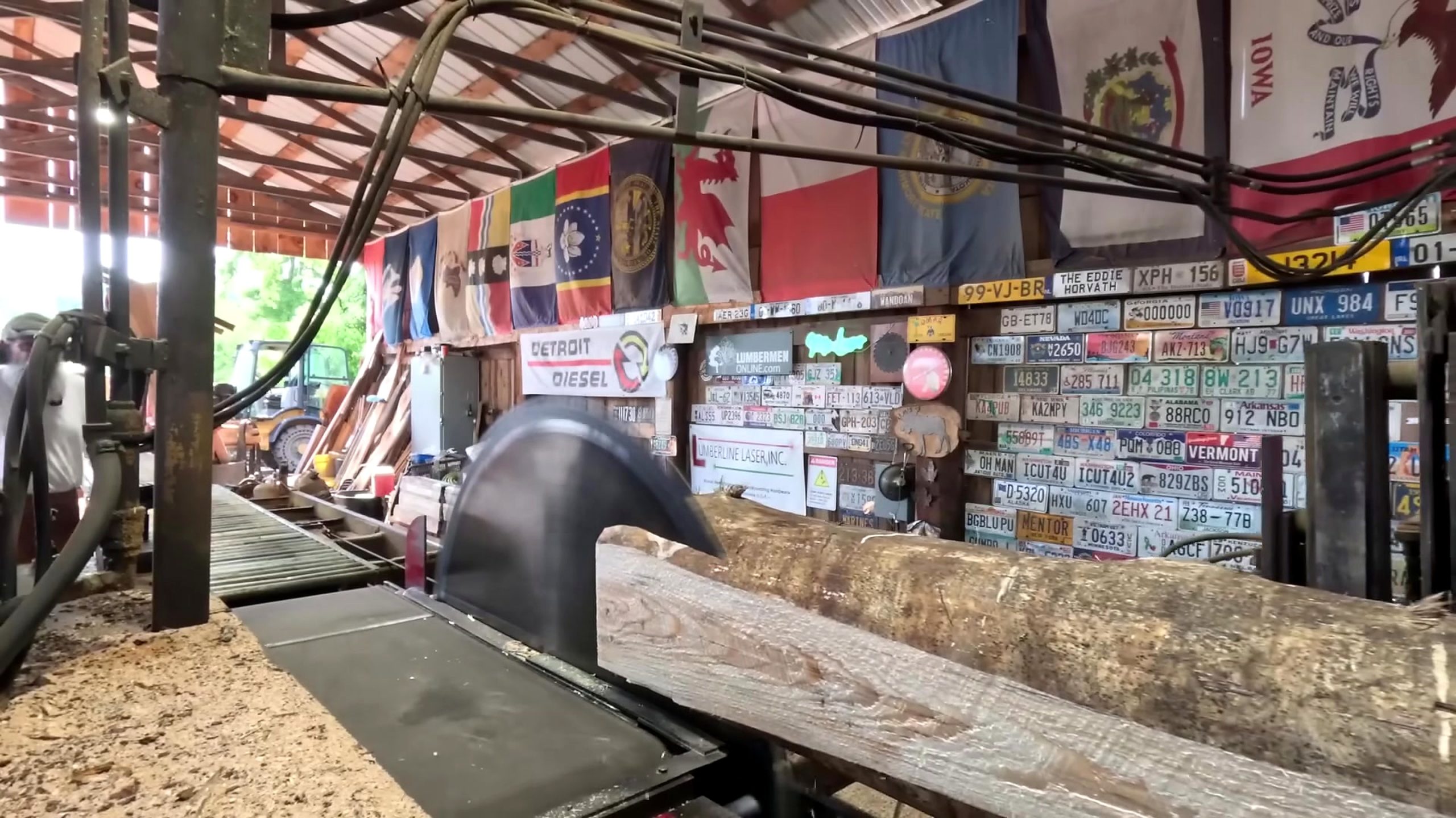 sawing foot norway spruce 4x8s 879 - the setup or early workflow visible in the source video