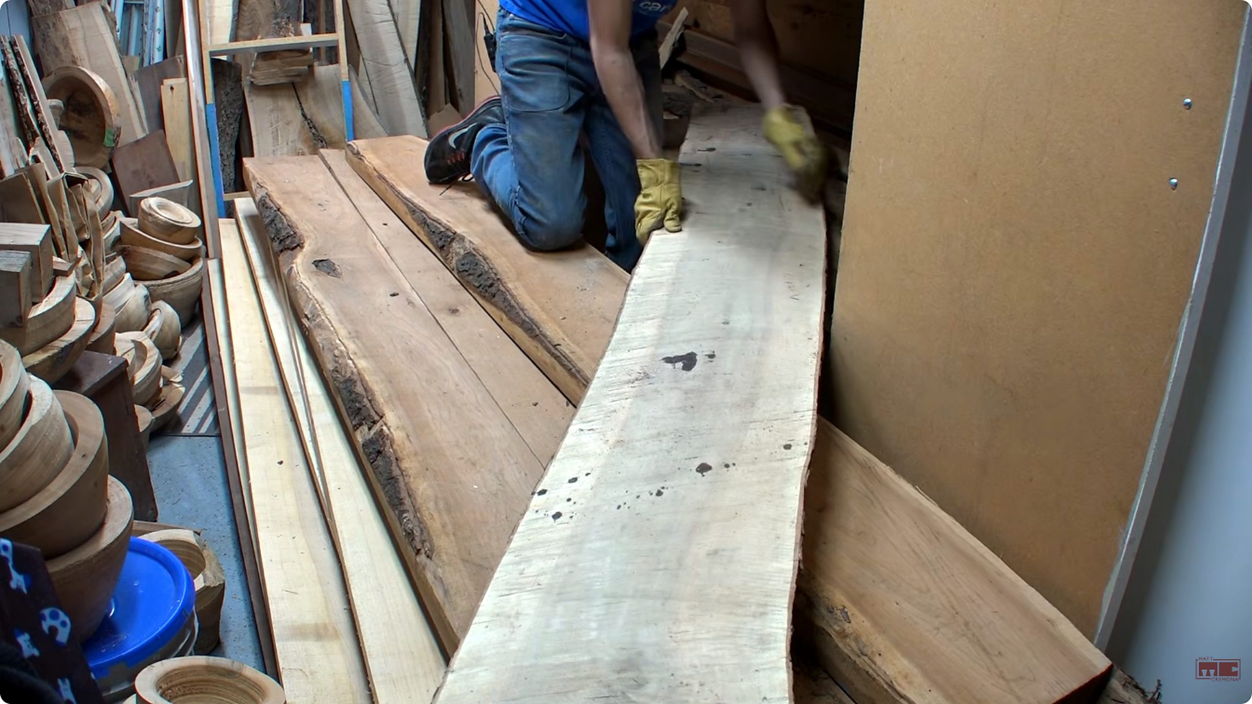 walnut tree heirloom bed - the setup or early workflow visible in the source video