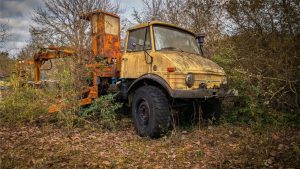 Rescue Abandoned Mercedes Unimog 416 Backhoe - YouTube original thumbnail