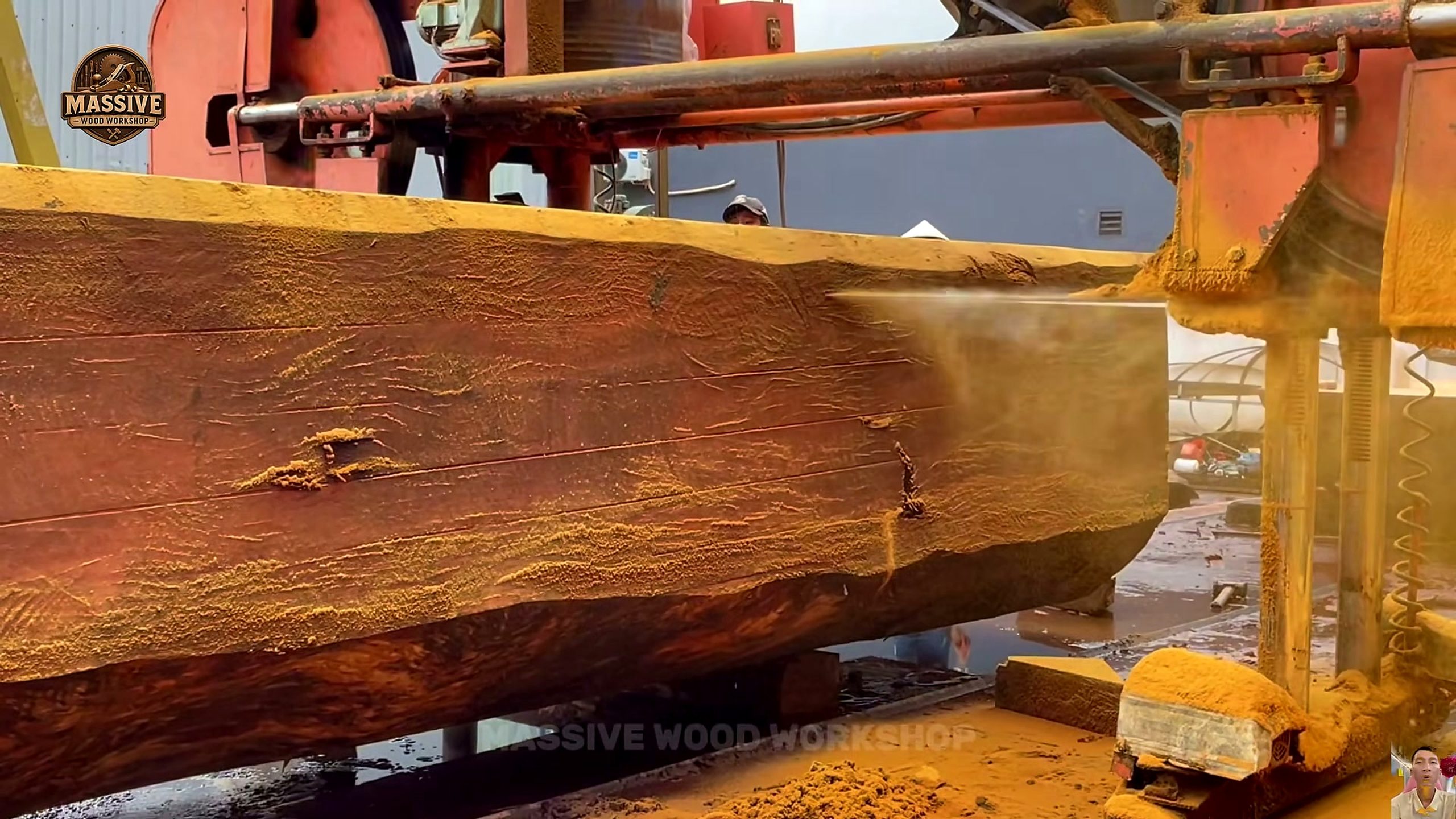 largest machine workshop finally met its - the source video context before the main process is judged