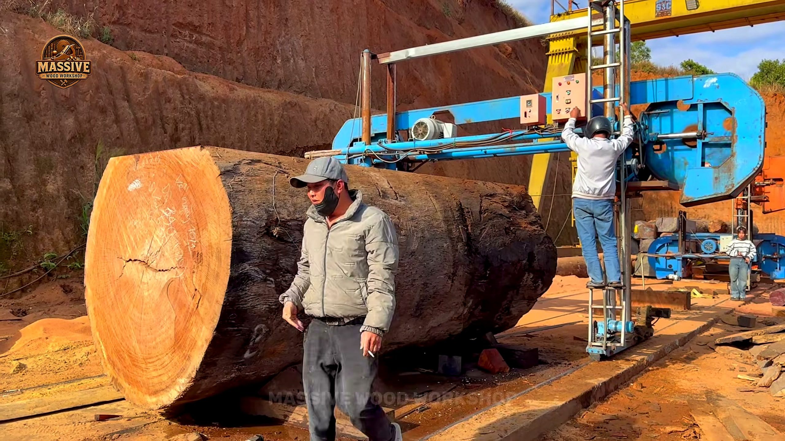 one tree one chance one incredible - the main work stage that carries the video's practical lesson