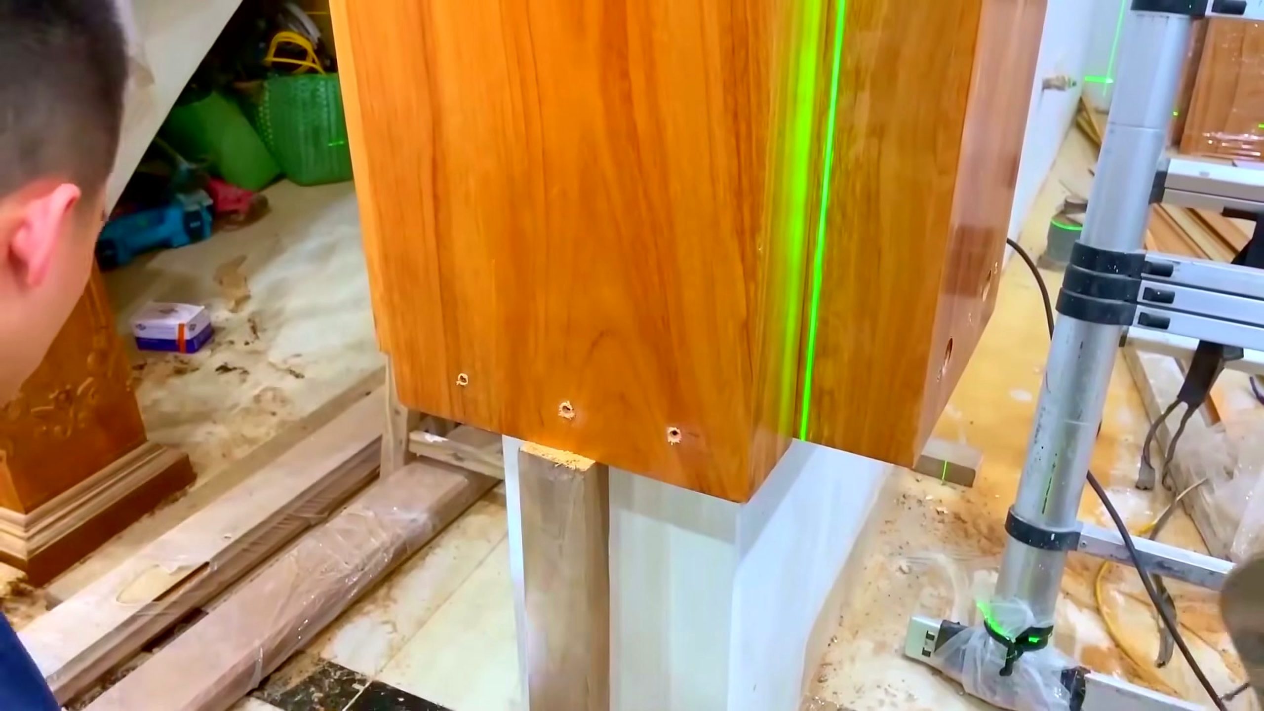 watch van ingenious skills create vintage wood - a detail-check moment that helps readers inspect the process