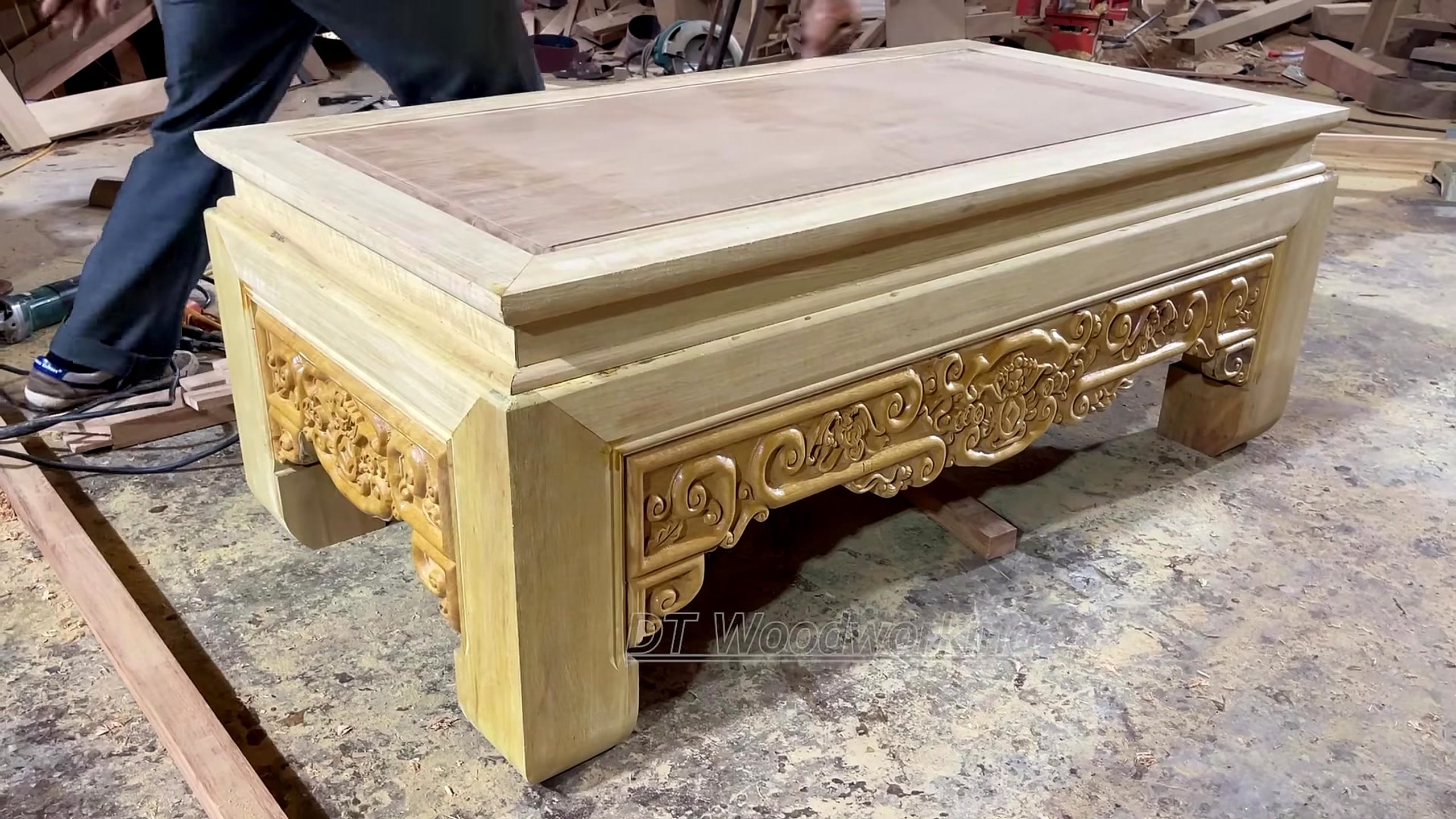 epoxy just pure woodworking turning solid wood - the later review stage where the result can be evaluated