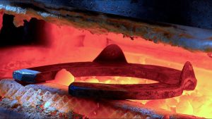 how farrier forges horseshoe for giant - YouTube original thumbnail