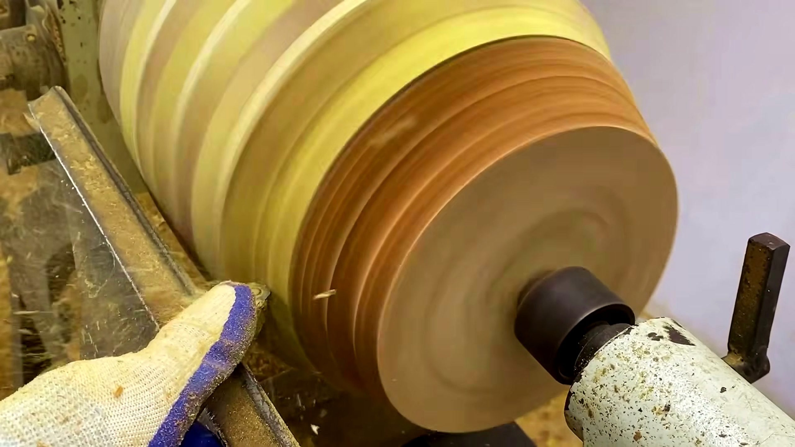 amazing woodworking secret spreading like wildfire - a detail-check moment that helps readers inspect the process