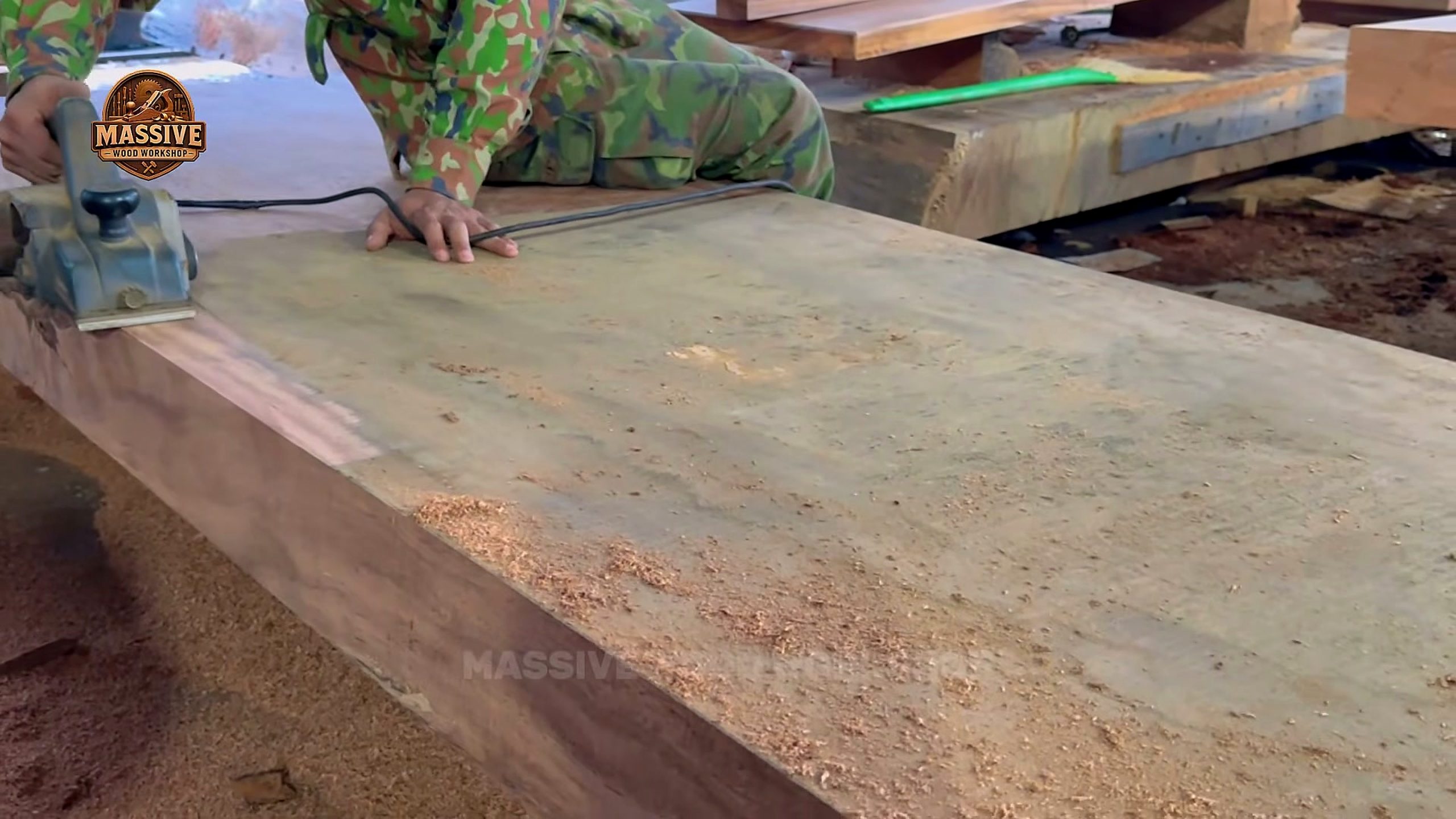 clean wood - a detail-check moment that helps readers inspect the process