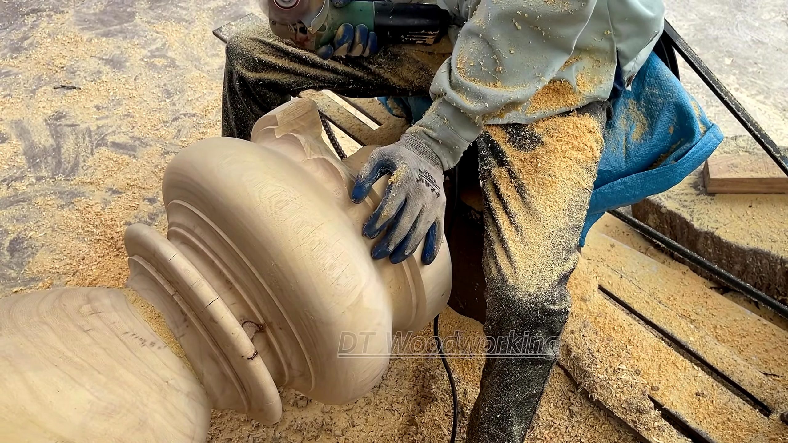 giant burnt log woodturning process - the later review stage where the result can be evaluated