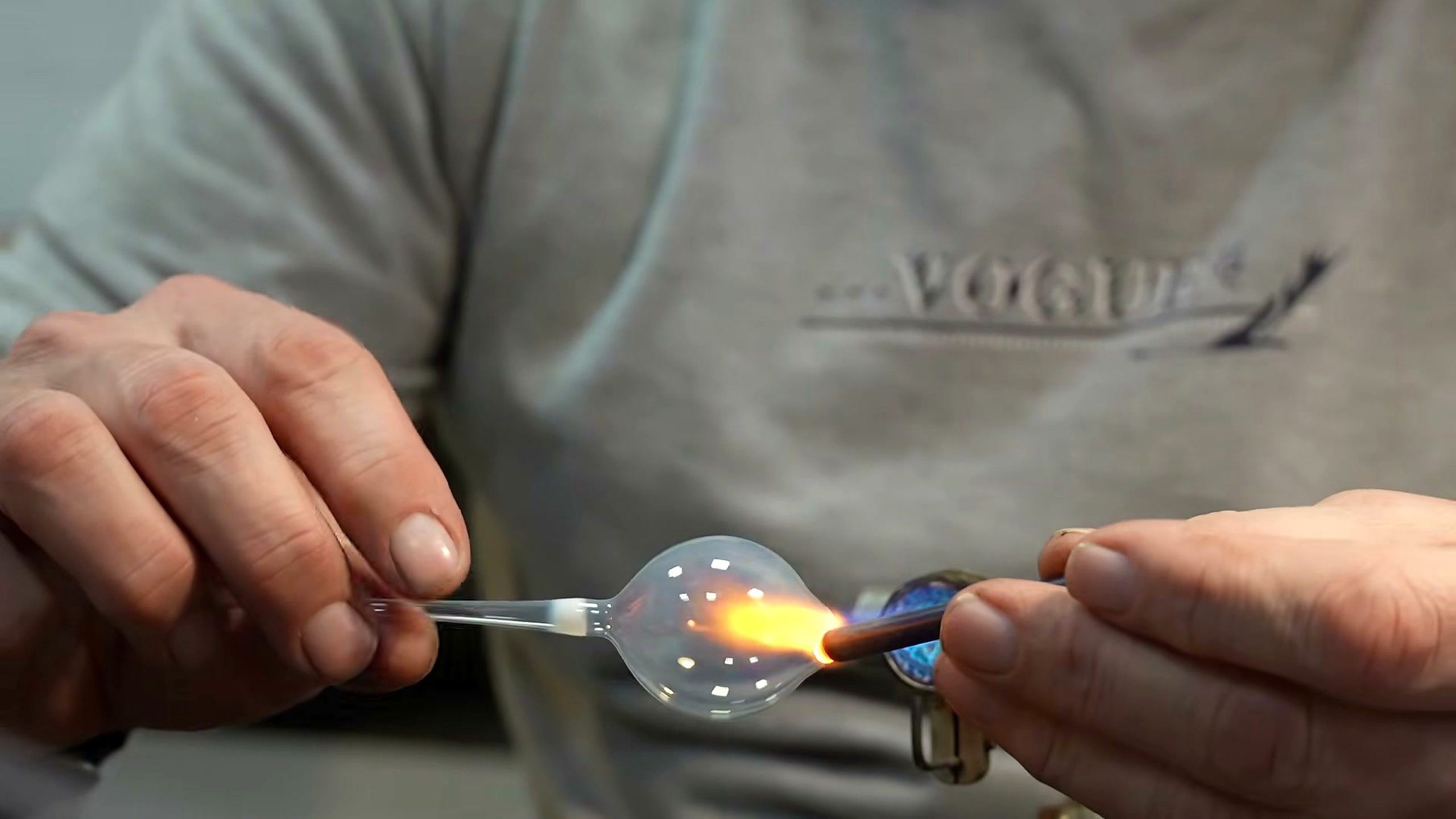 making real glass eye hand - the setup or early workflow visible in the source video