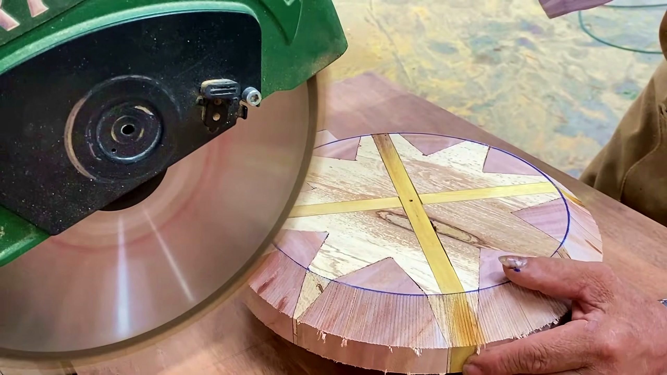 million dollar ideas woodworker turns scraps - the main work stage that carries the video's practical lesson