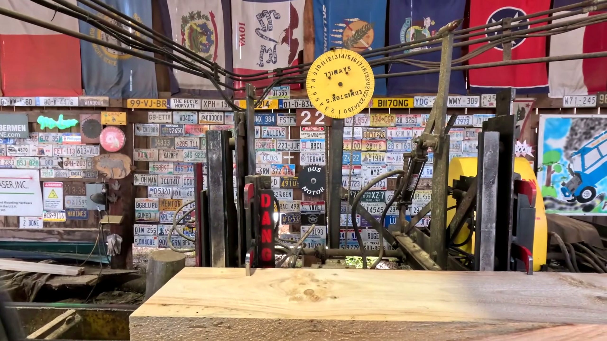 sawing more 4xs 934 - a detail-check moment that helps readers inspect the process