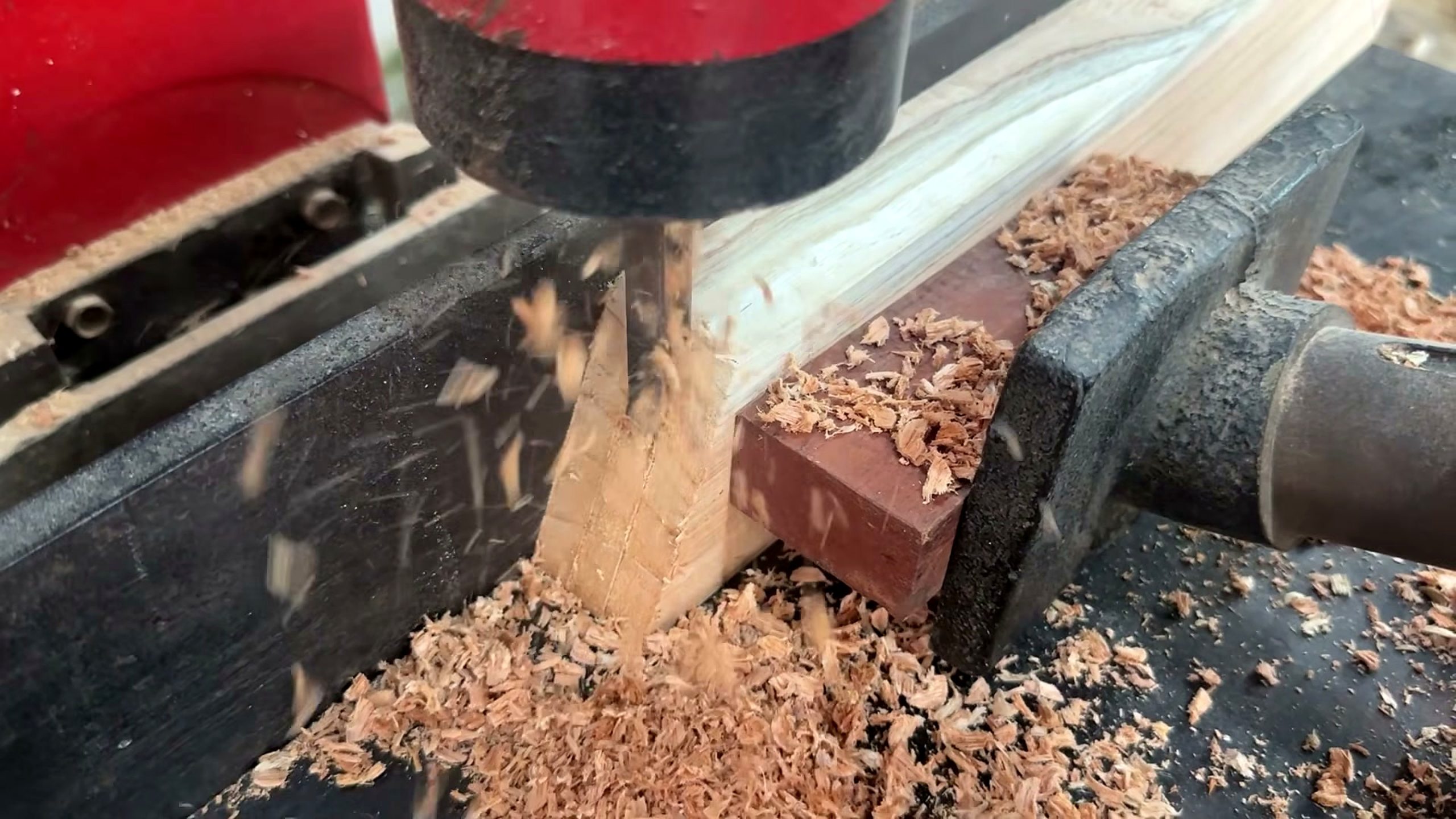 woodworking idea inspired wave storage door - the source video context before the main process is judged